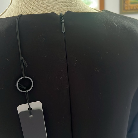 Black halo dress - Picture 13 of 14